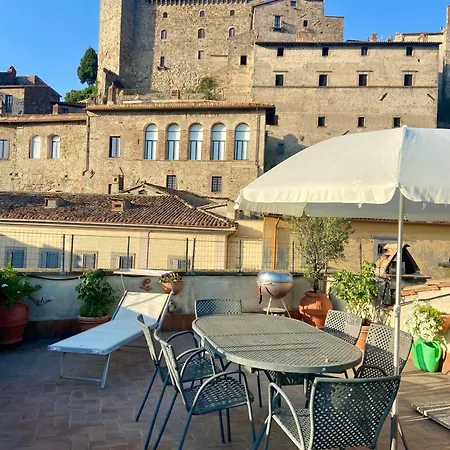 And Castle View Scenic Rooftop Terrace Overlooking